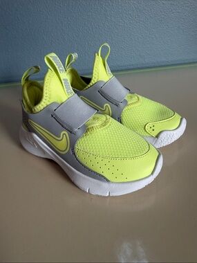 Nike Kids Neon Volt and Gray Slip-On Sneakers -unisex- 10c